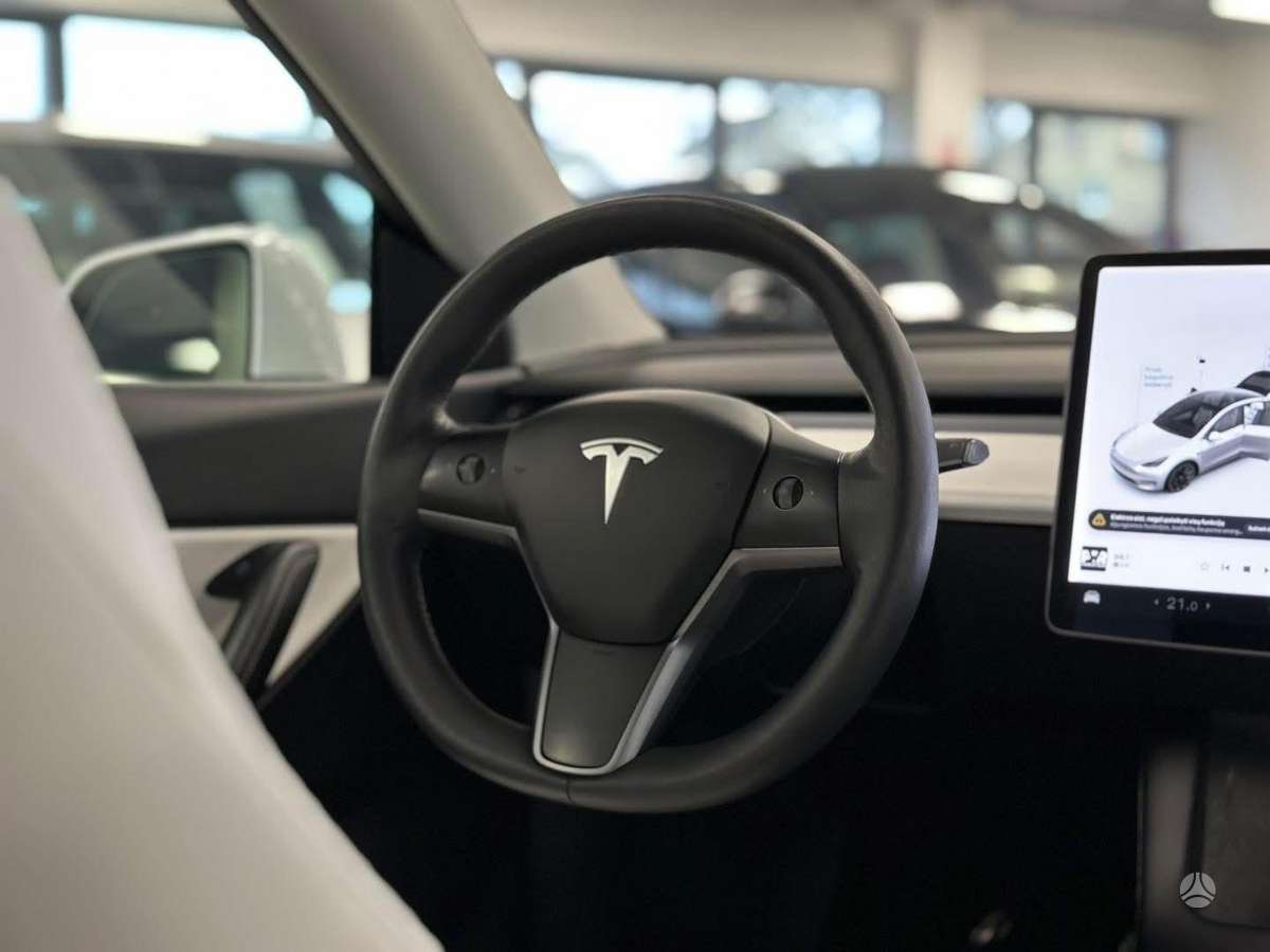 Tesla Model Y, 82 кВт·ч, Хэтчбек