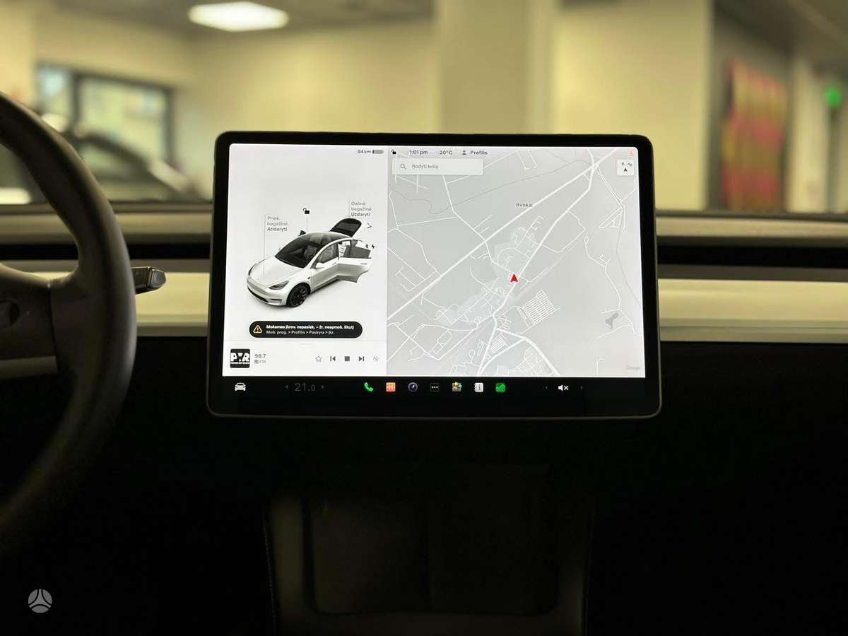 Tesla Model Y, 82 kWh, hatchback