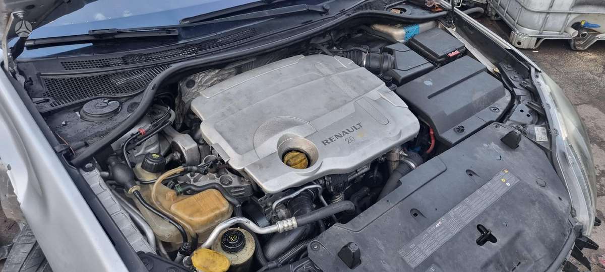 Renault Laguna for parts