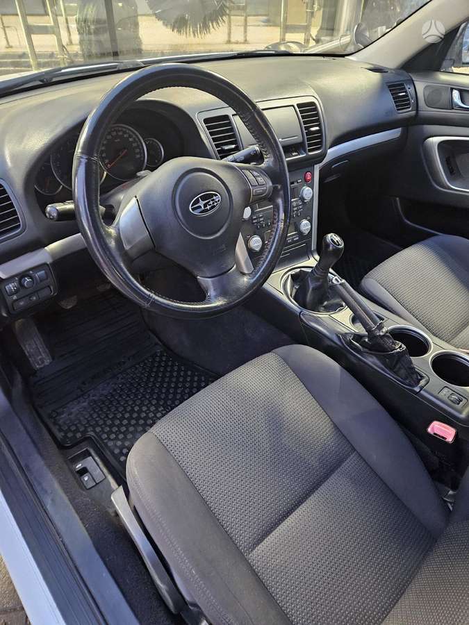 Subaru Legacy, 2.0 l., sedanas