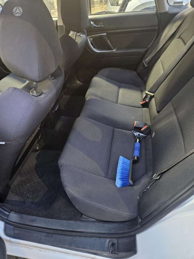 Subaru Legacy, 2.0 l., sedanas
