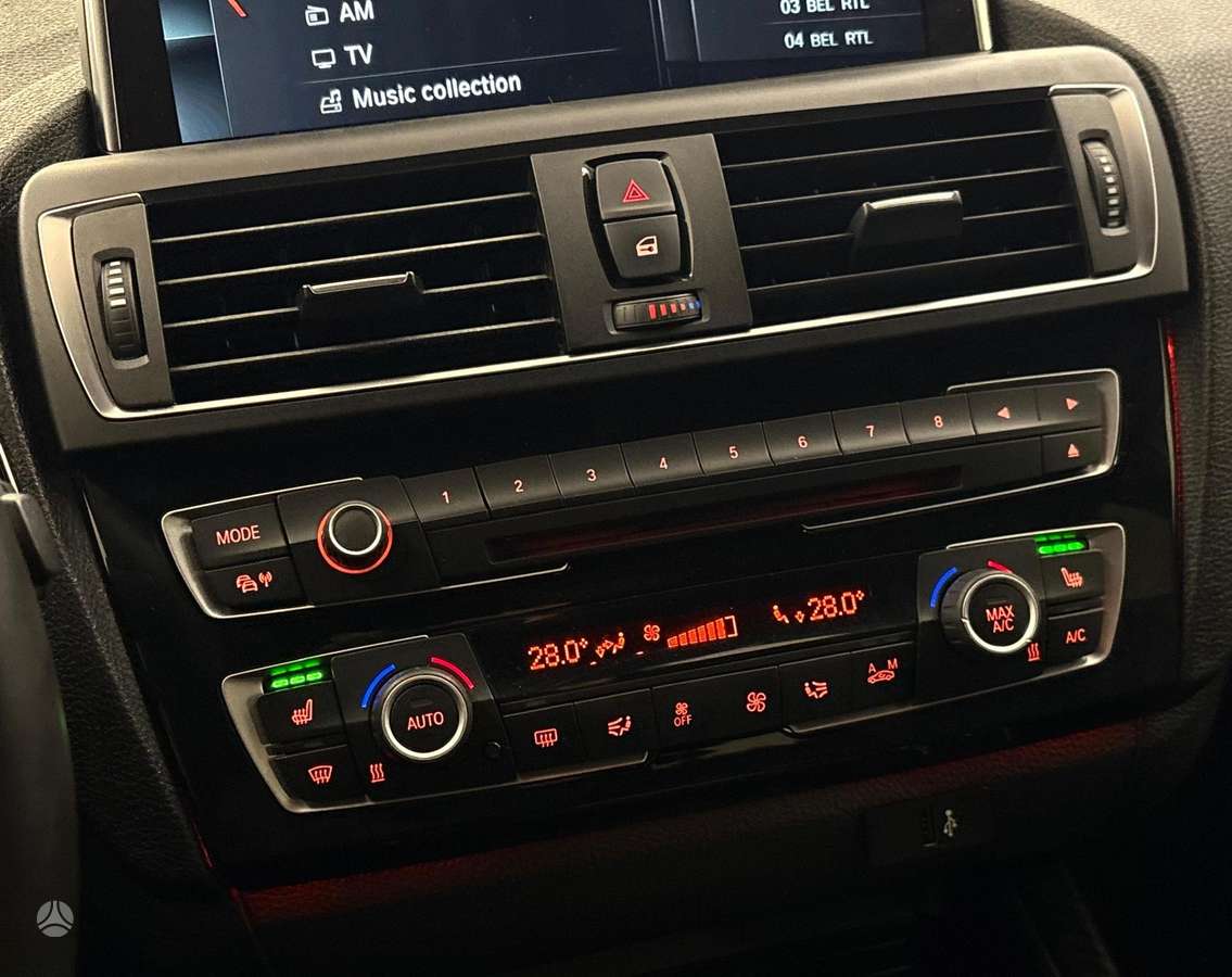 BMW 120, 2.0 l., hatchback