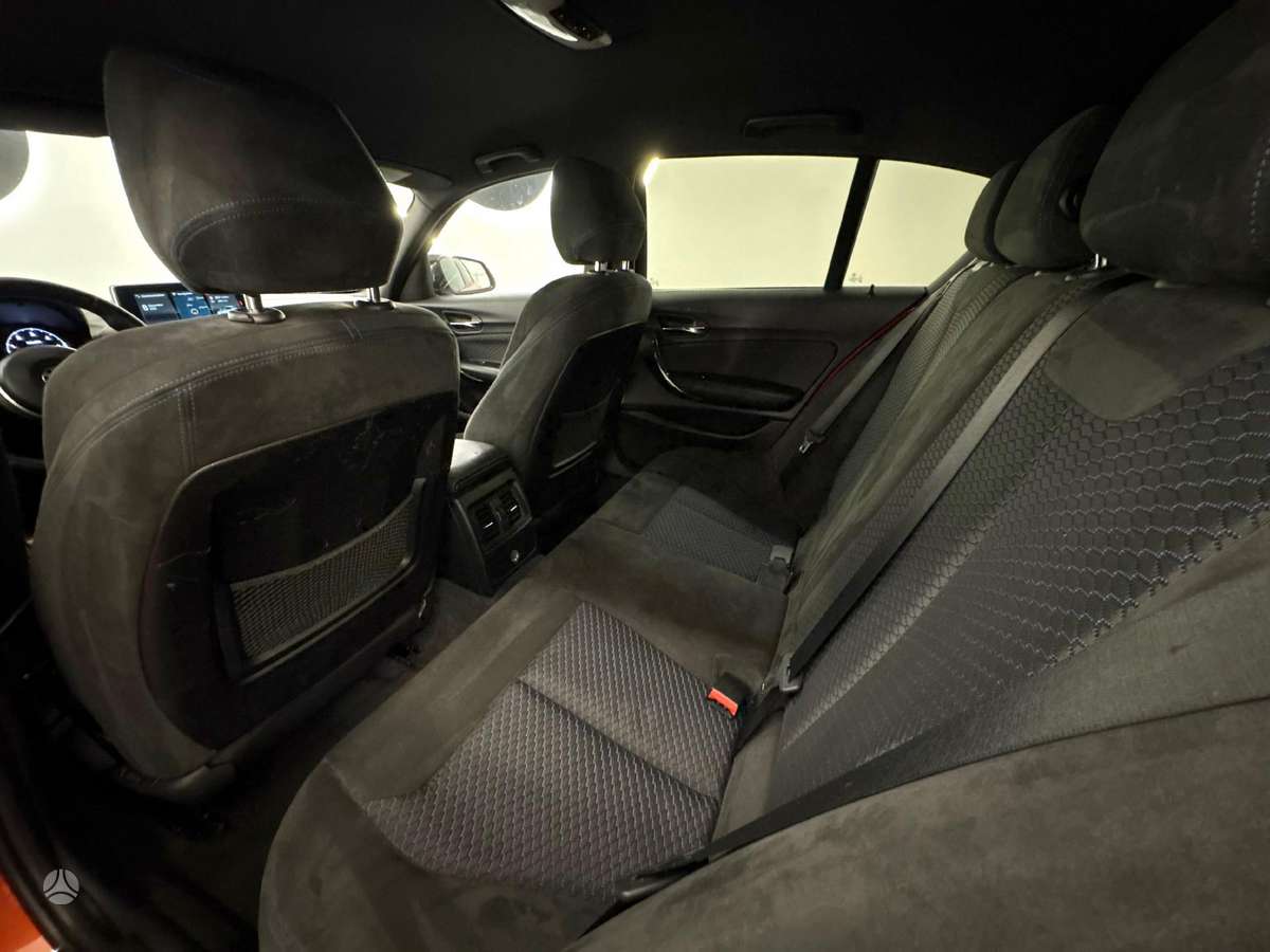 BMW 120, 2.0 l., hatchback
