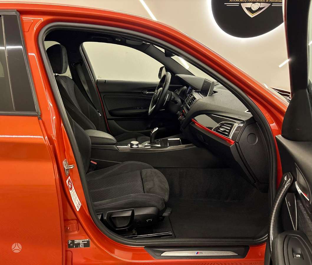 BMW 120, 2.0 l., hatchback