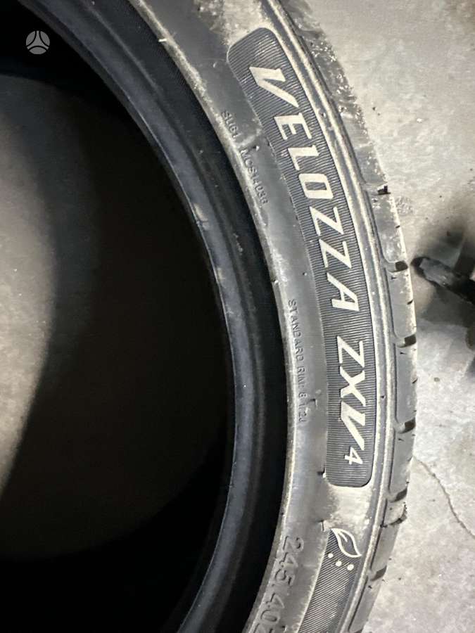 Veloce, summer 245/40 R18