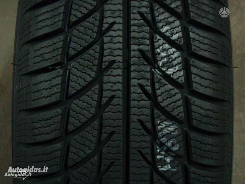 Semperit, žieminės 235/45 R17