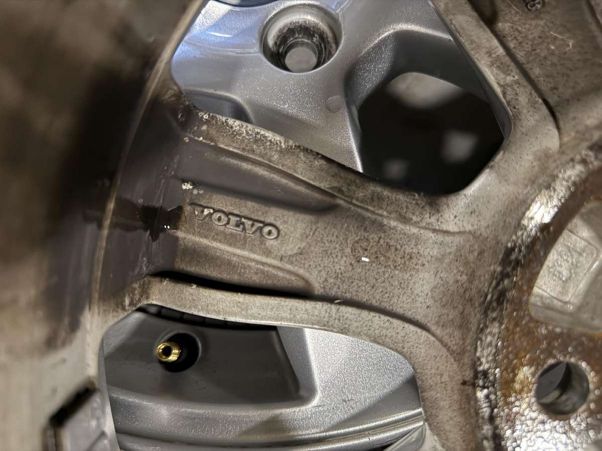Volvo, light alloy, R16