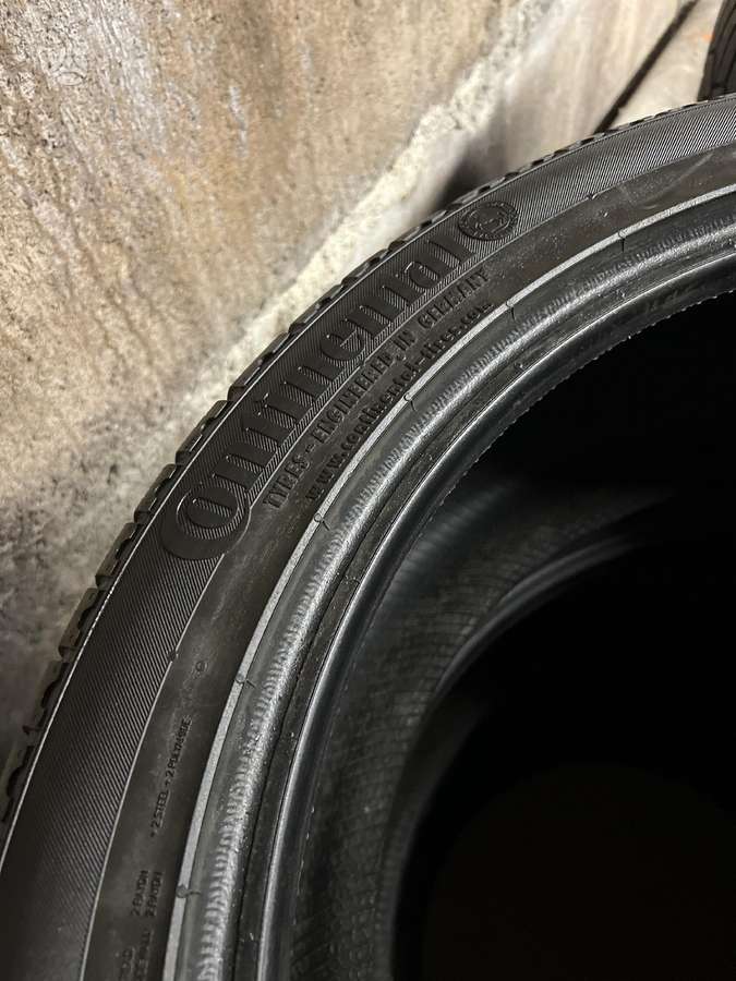 Continental CrossContactWinter, winter 275/40 R22