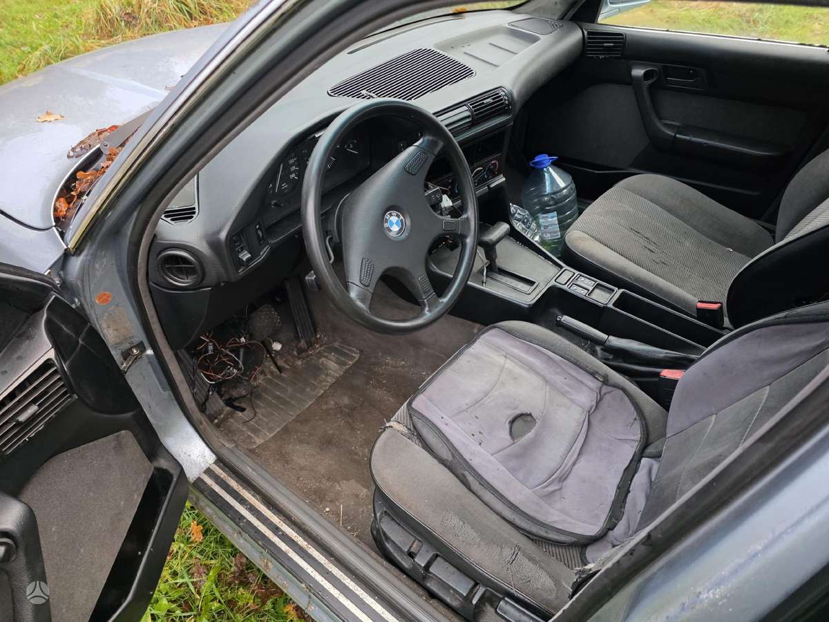 BMW 524 Ardyta daug e34 ivariu