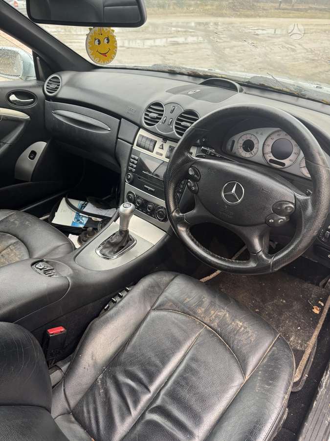 Mercedes-Benz CLK220