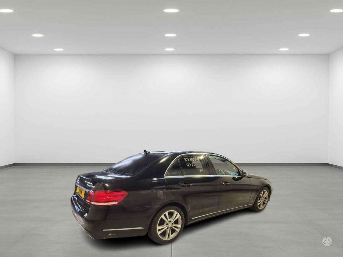 Mercedes-Benz E250