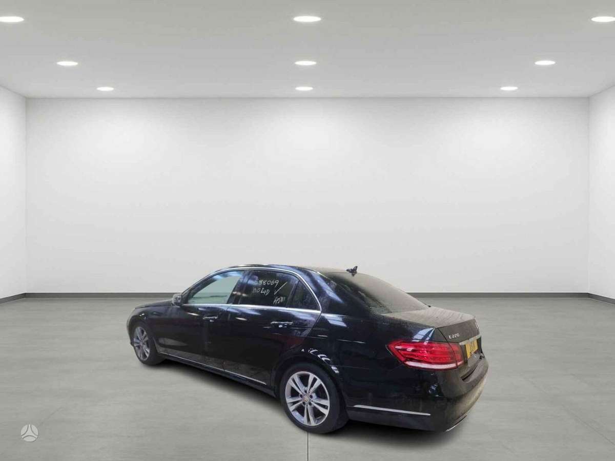Mercedes-Benz E250