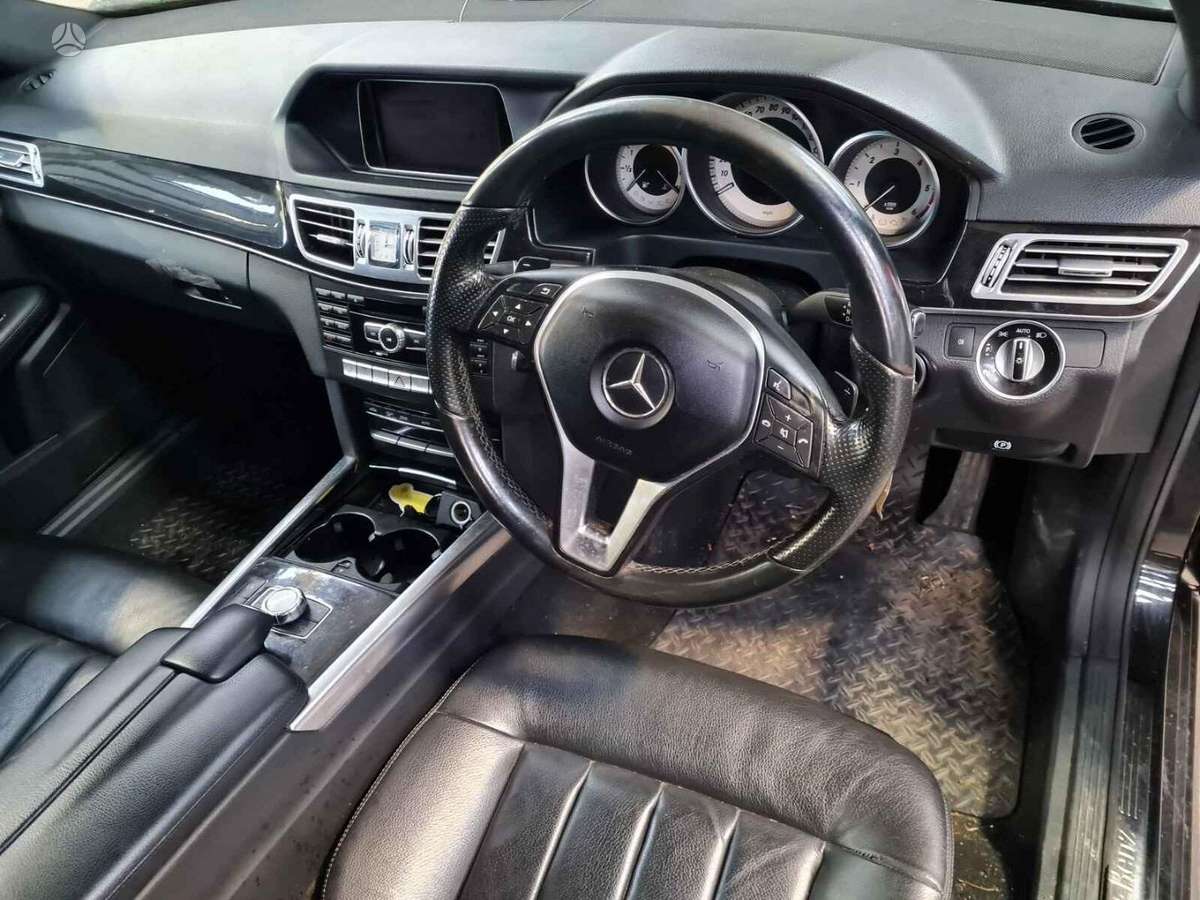 Mercedes-Benz E250