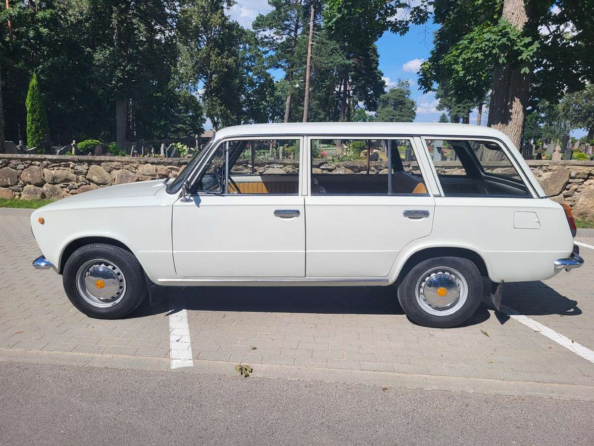 Lada 2102, 1.2 l., universalas