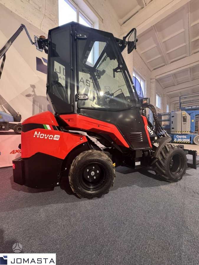 Neomach Nova X30, самоходные погрузчики