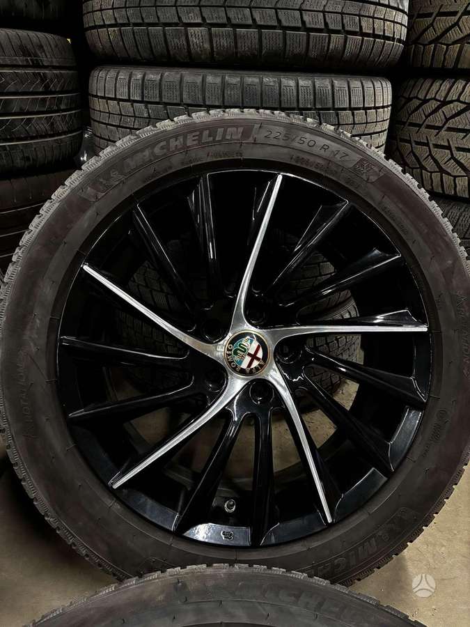 Alfa Romeo, light alloy, R17