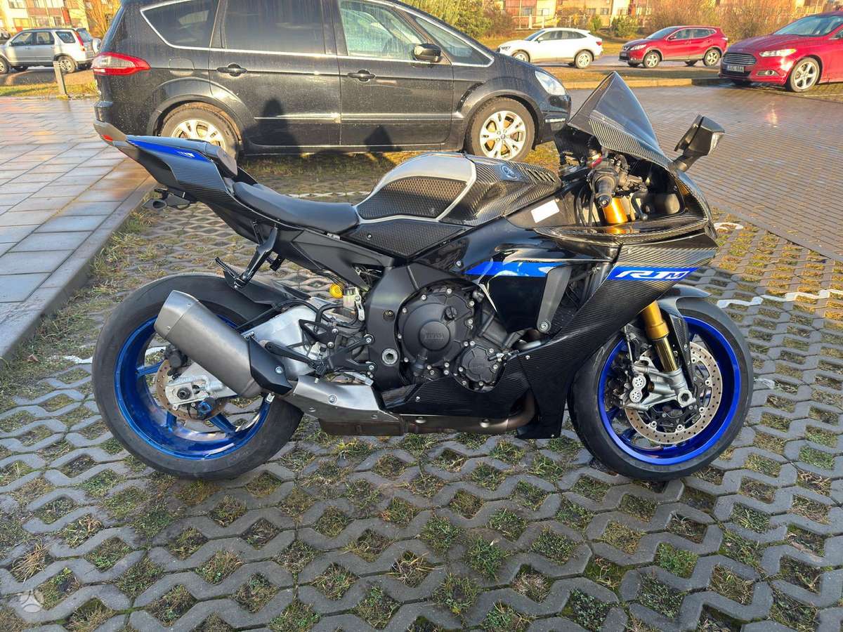 Yamaha R1 998cc, superbikes