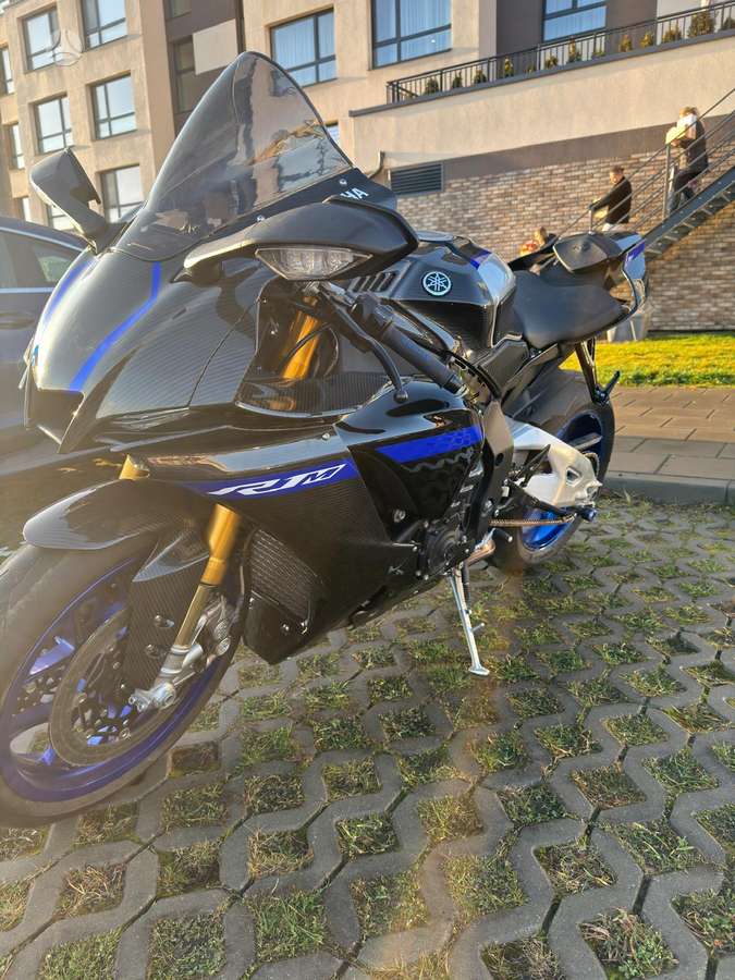 Yamaha R1 998cc, superbikes