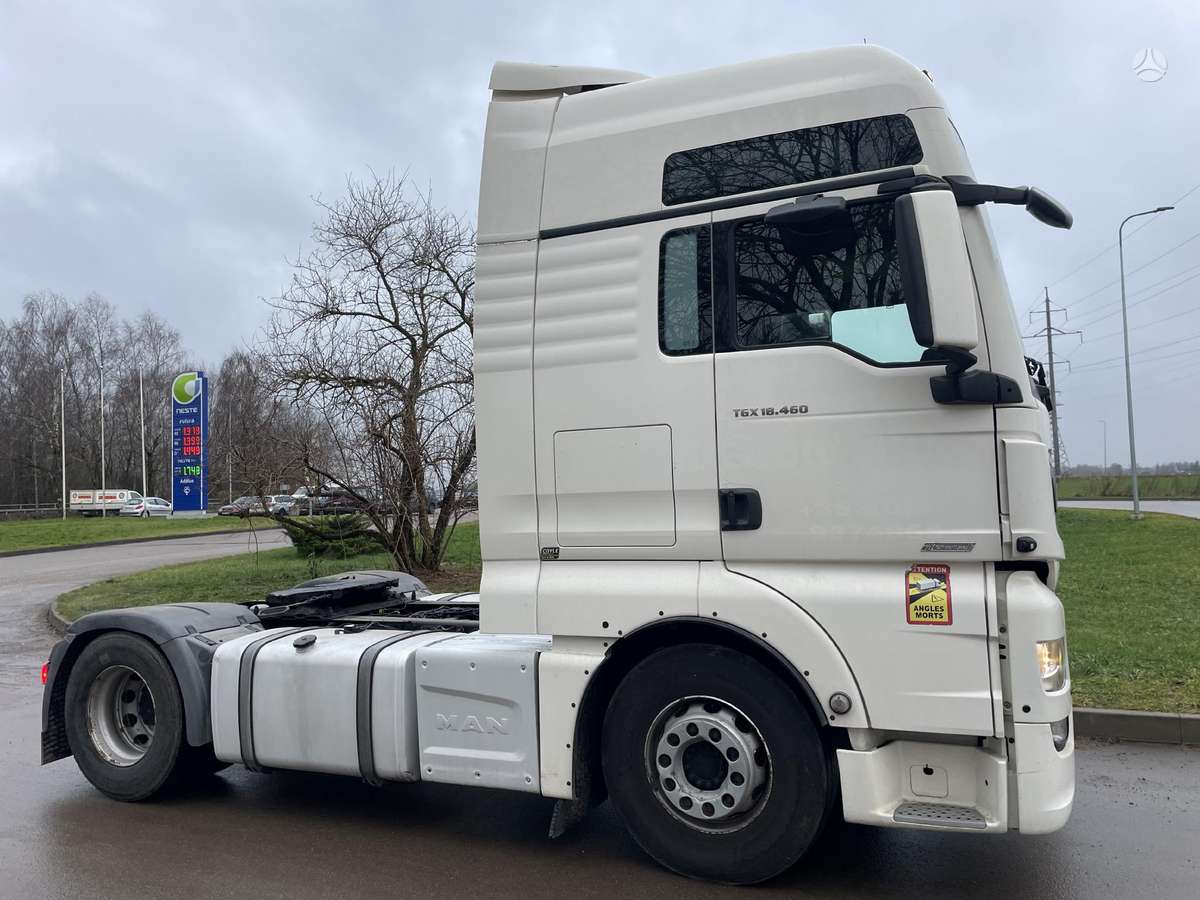 MAN TGX 18.460, double sleeper