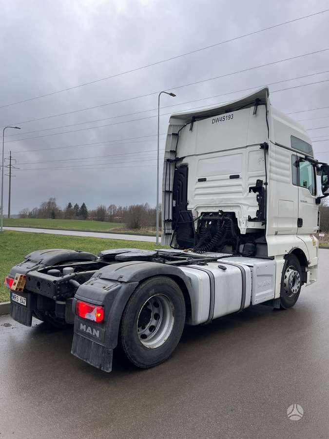 MAN TGX 18.460, double sleeper