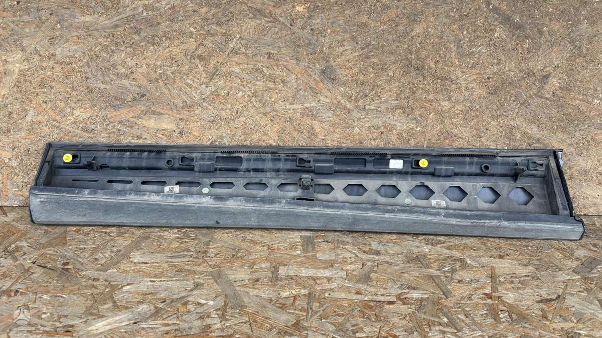 Audi Q8, 4M8853690, Cen30011
