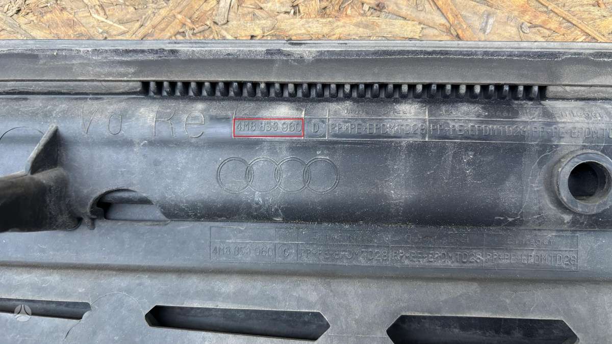 Audi Q8, 4M8853690, Cen30011