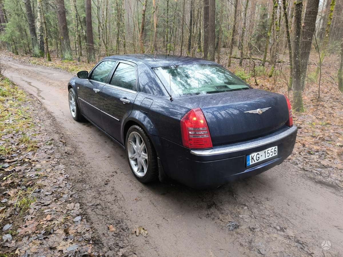 Chrysler 300C, 3.0 l., Седан