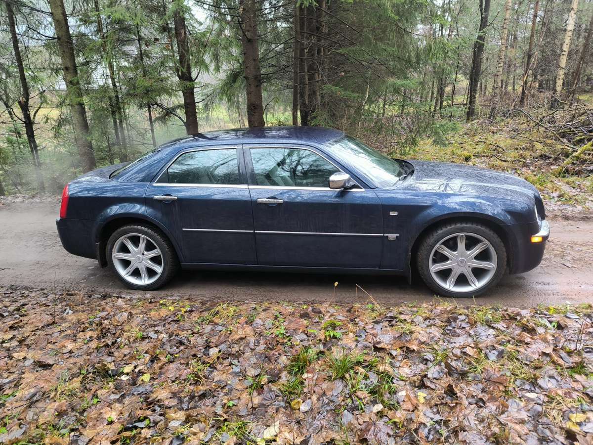 Chrysler 300C, 3.0 l., Седан
