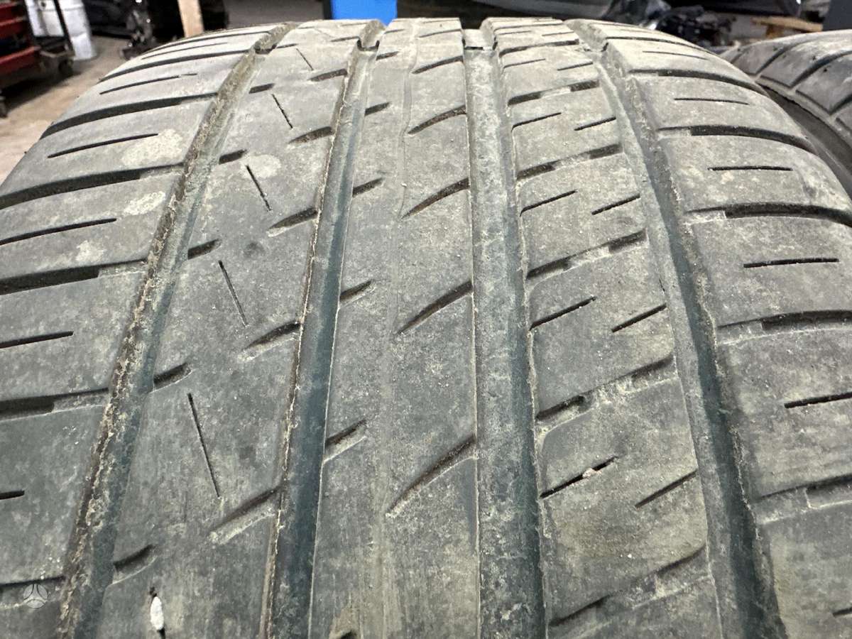 Falken, vasaras 245/40 R18