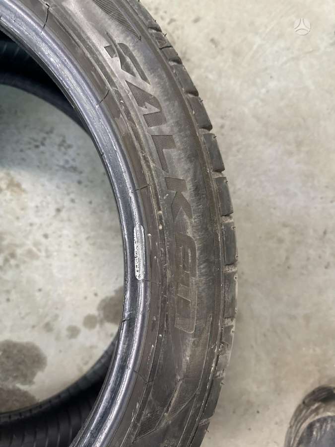 Falken, vasaras 245/40 R18
