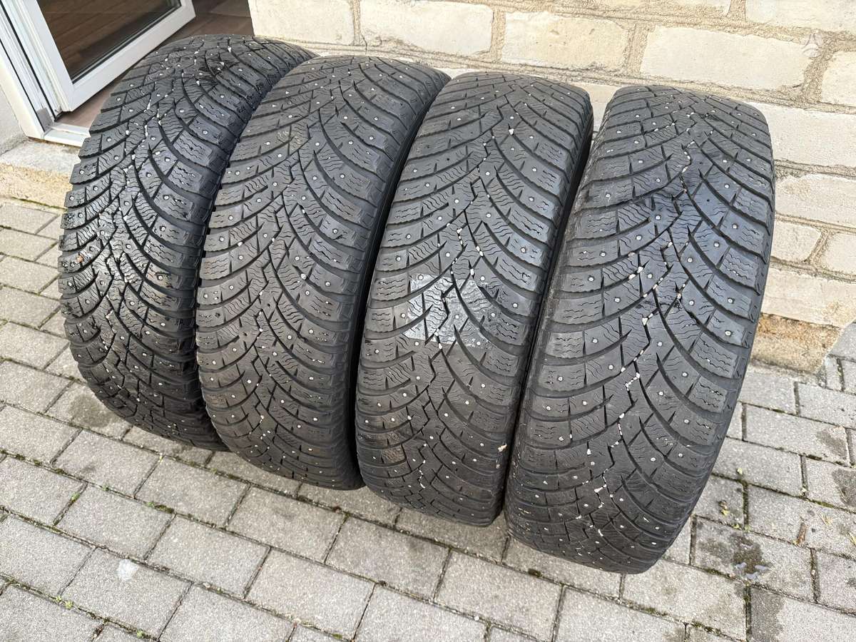 Pirelli ICE ZERO 2, žieminės 215/65 R17
