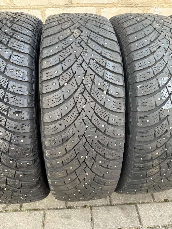 Pirelli ICE ZERO 2, winter 215/65 R17