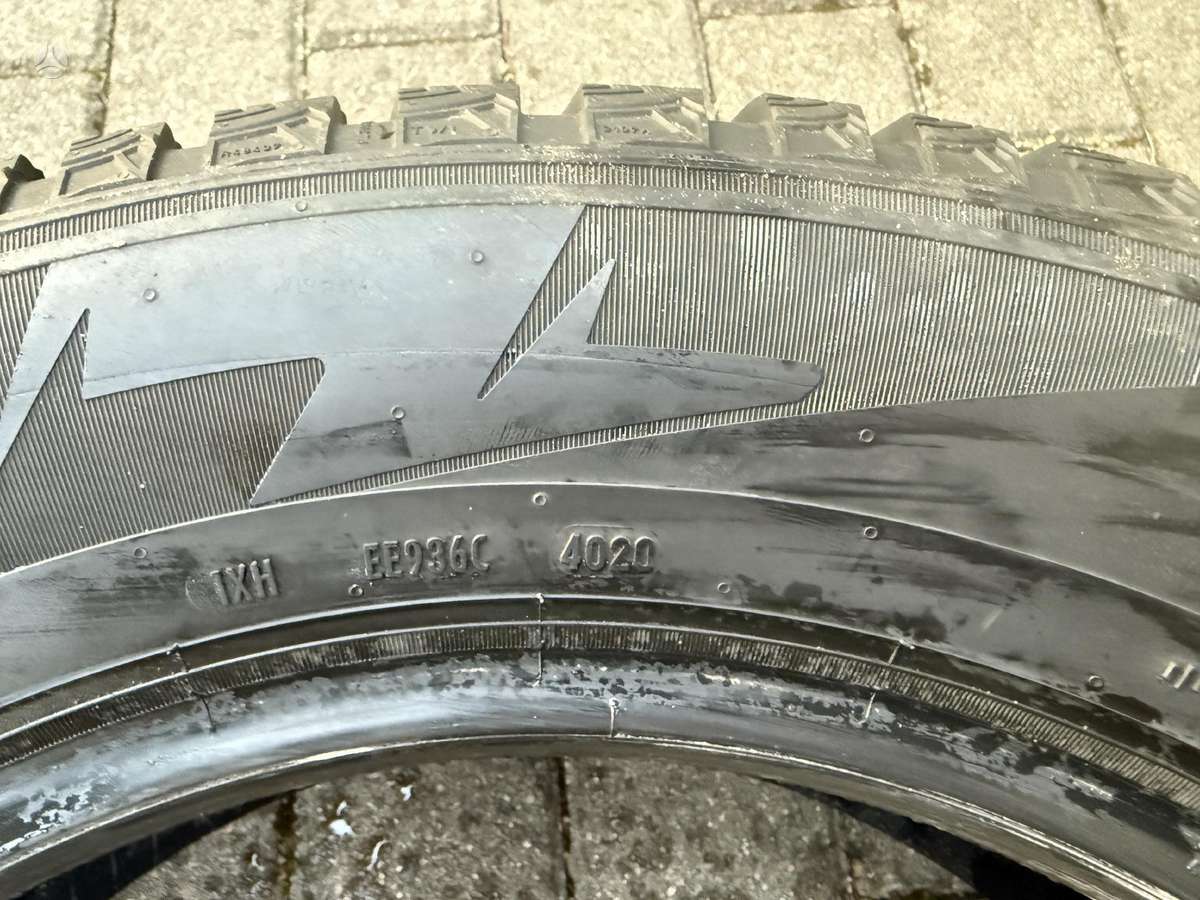 Pirelli ICE ZERO 2, winter 215/65 R17