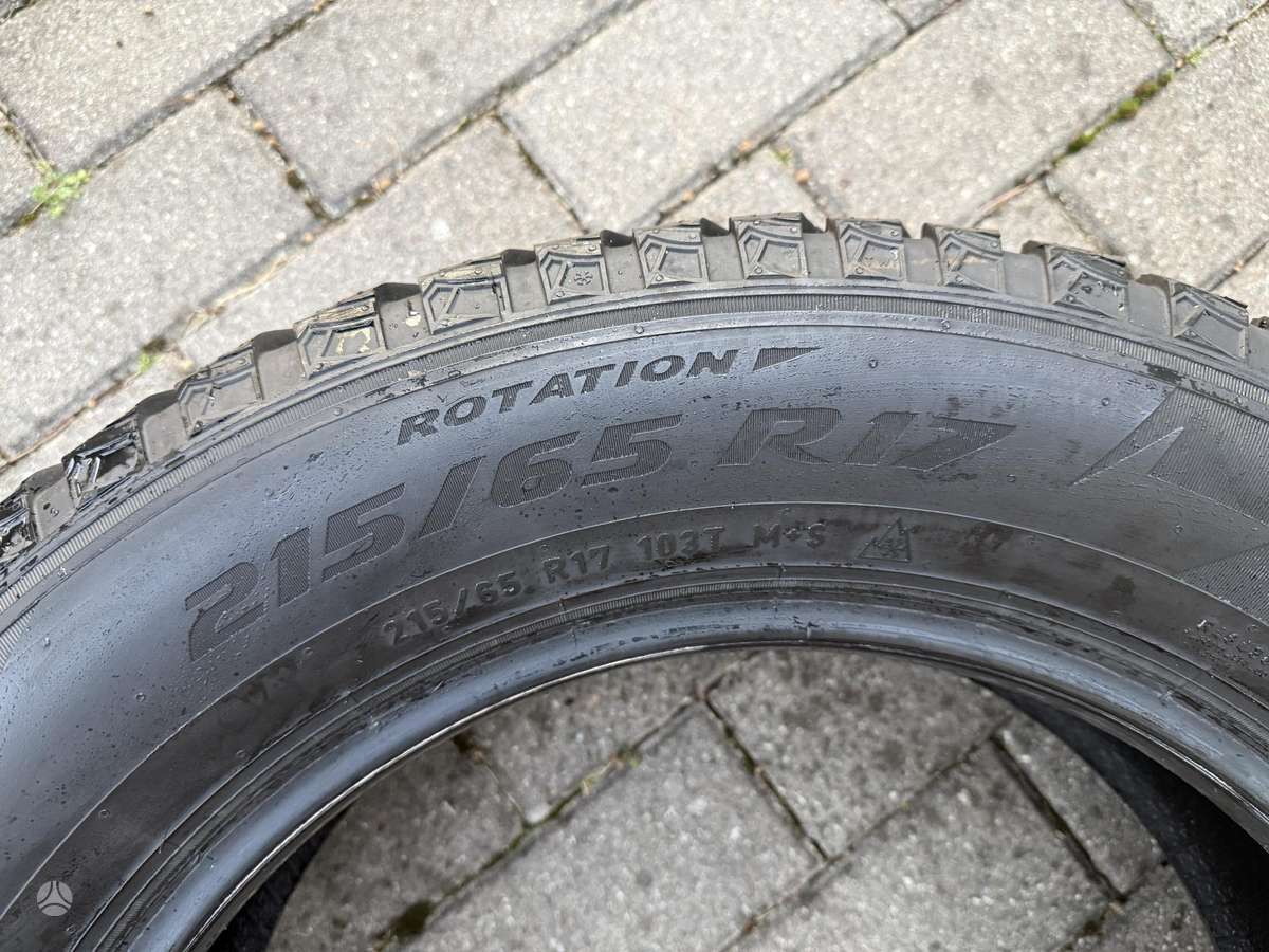 Pirelli ICE ZERO 2, žieminės 215/65 R17