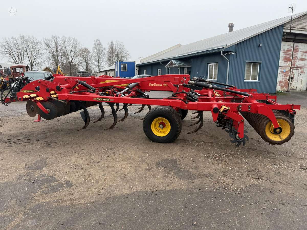 Vaderstad TopDown 400, scrapers, scrubbers