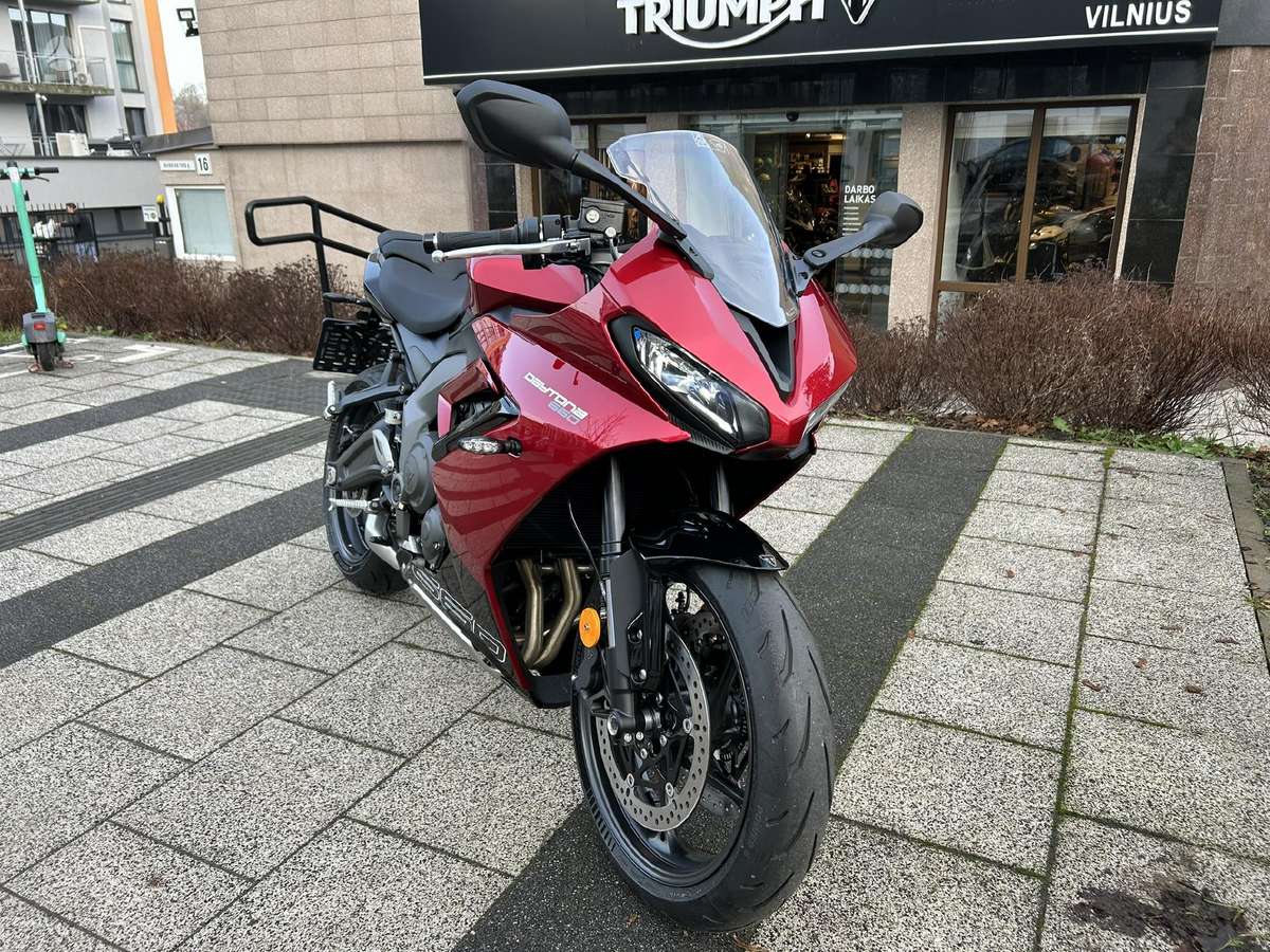Triumph Daytona 660cc, superbikes