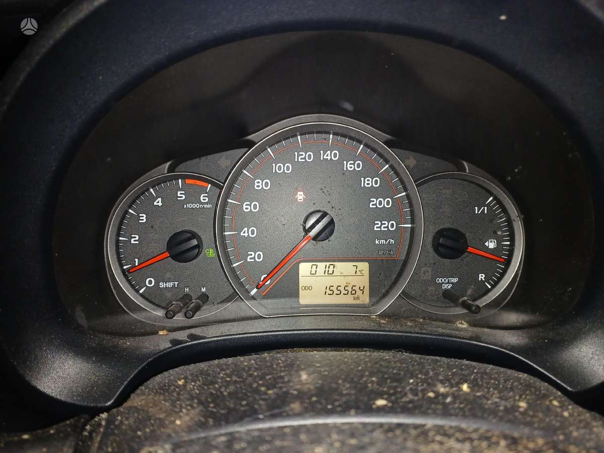 Toyota Yaris детали кузова
