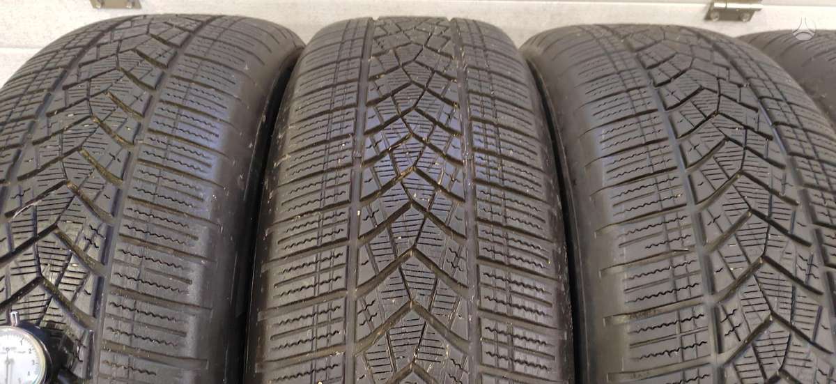 Goodyear Ultra Grip  Performance + E dr, winter 235/60 R20
