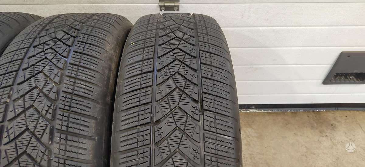 Goodyear Ultra Grip  Performance + E dr, žieminės 235/60 R20