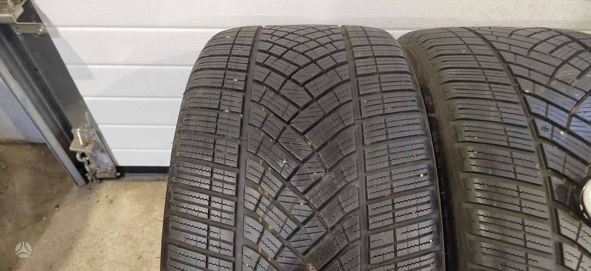 Goodyear Ultra Grip 8 Performance, зимние 285/40 R20
