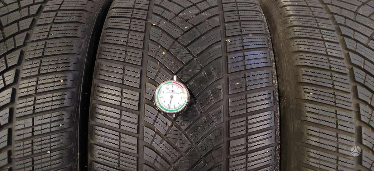 Goodyear Ultra Grip 8 Performance, зимние 285/40 R20