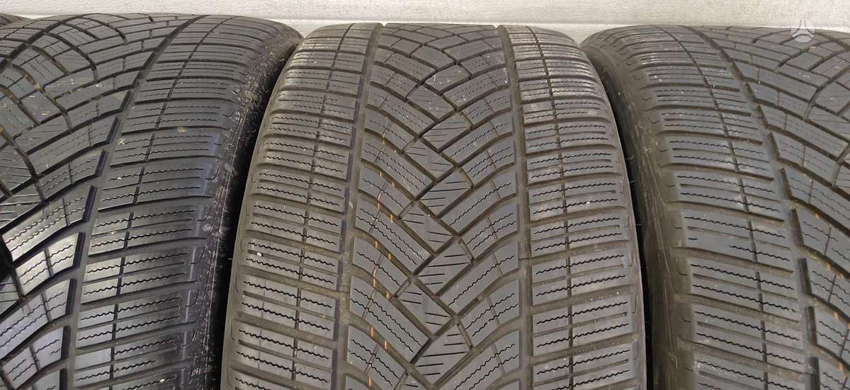 Goodyear Ultra Grip 8 Performance, зимние 285/40 R20