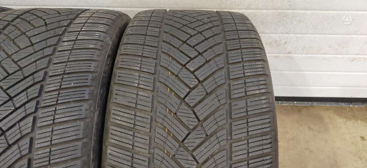 Goodyear Ultra Grip 8 Performance, зимние 285/40 R20