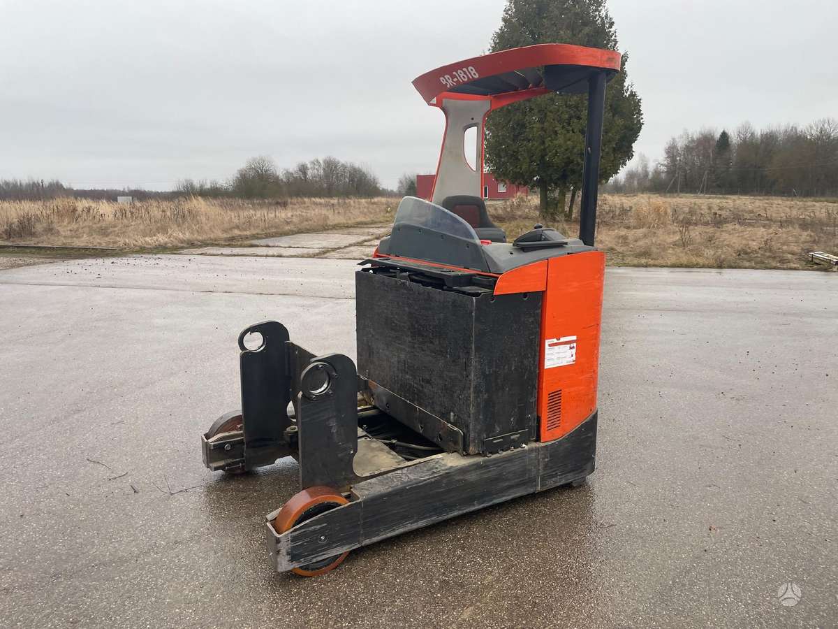 Toyota RRE200, forklifts