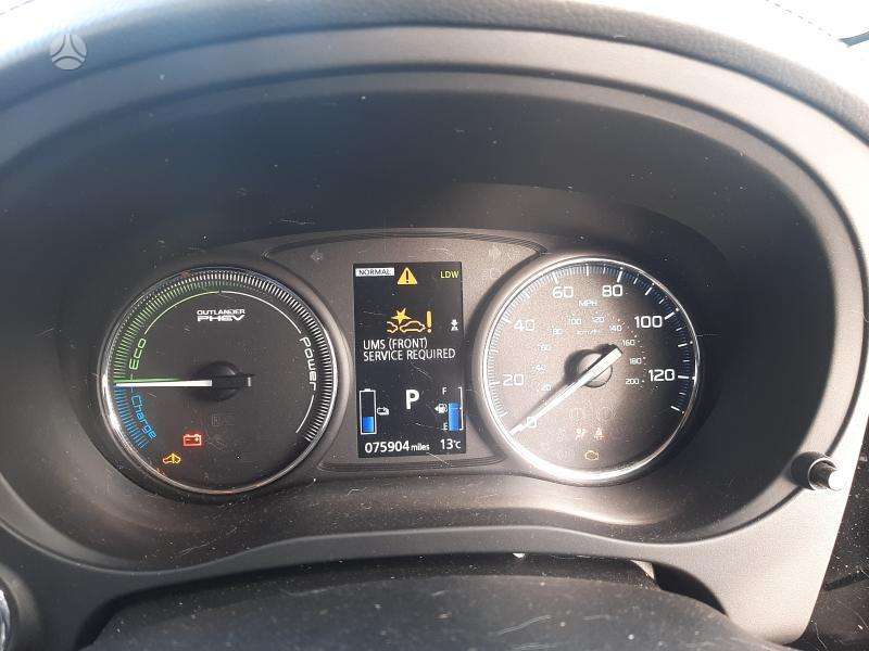 Mitsubishi Outlander dalimis