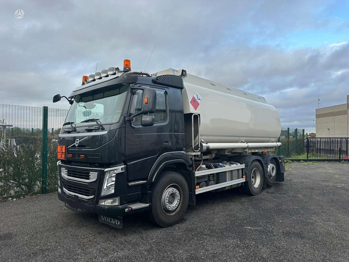 Volvo FM400, autocisternas