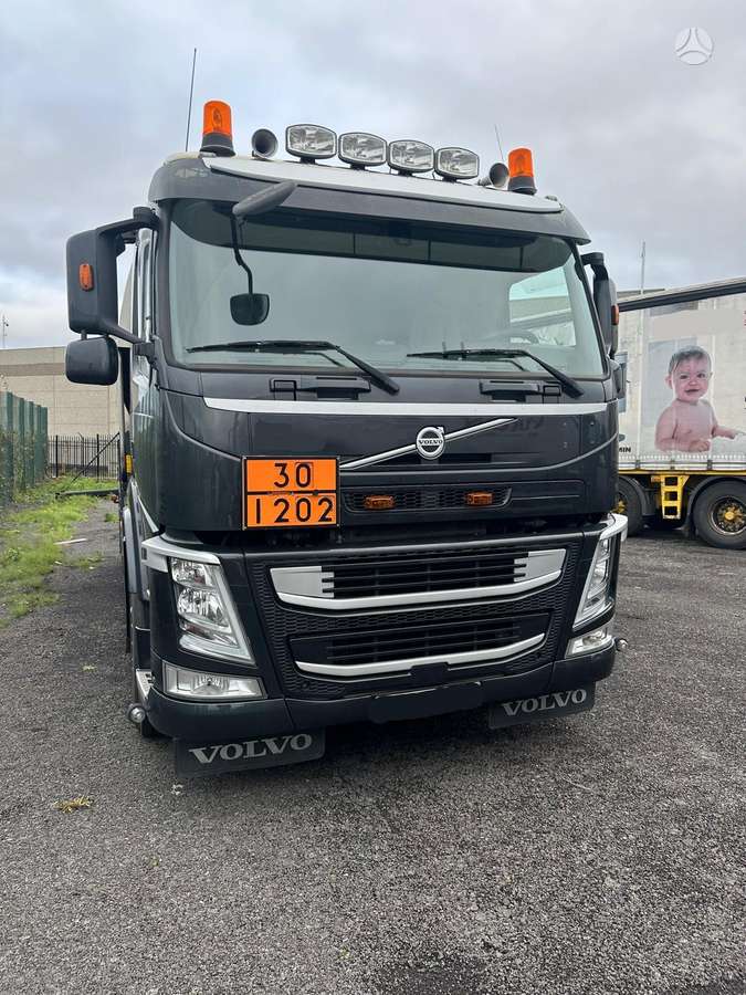 Volvo FM400, autocisternas