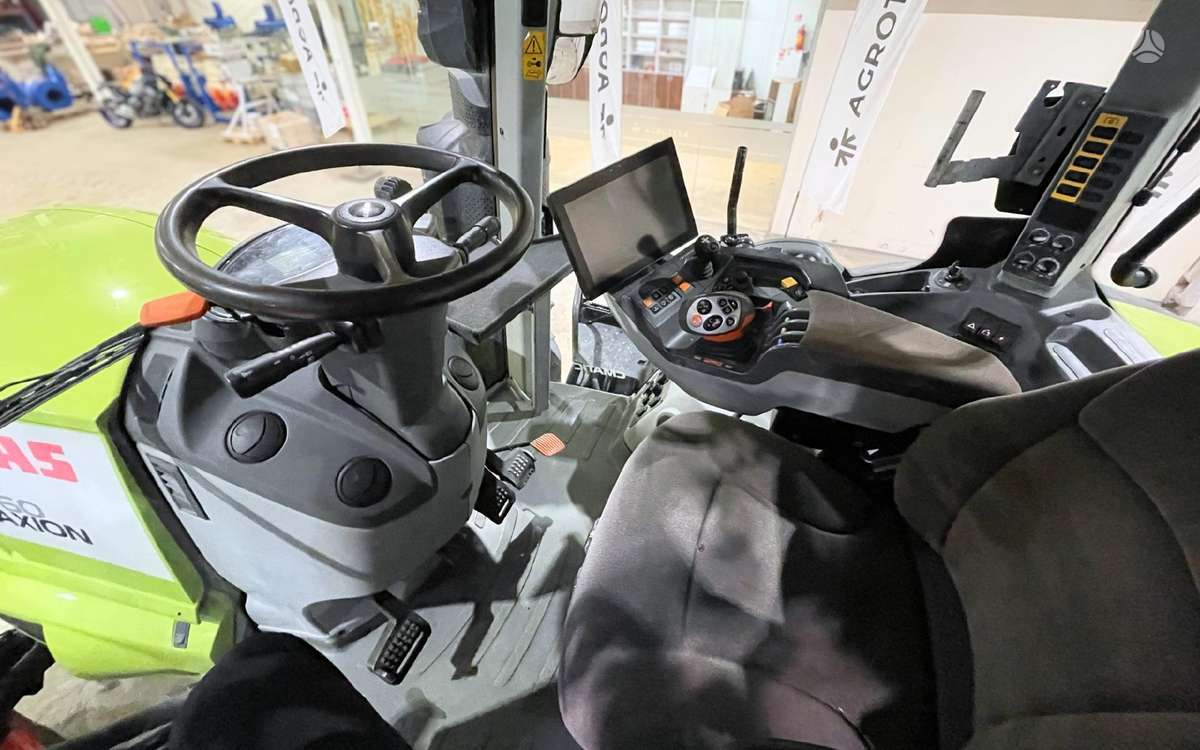 Claas Axion 960 CMATIC, тракторы