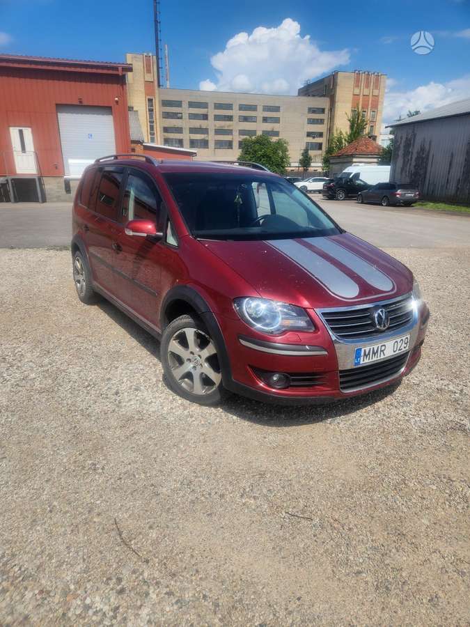 Volkswagen Touran - 2