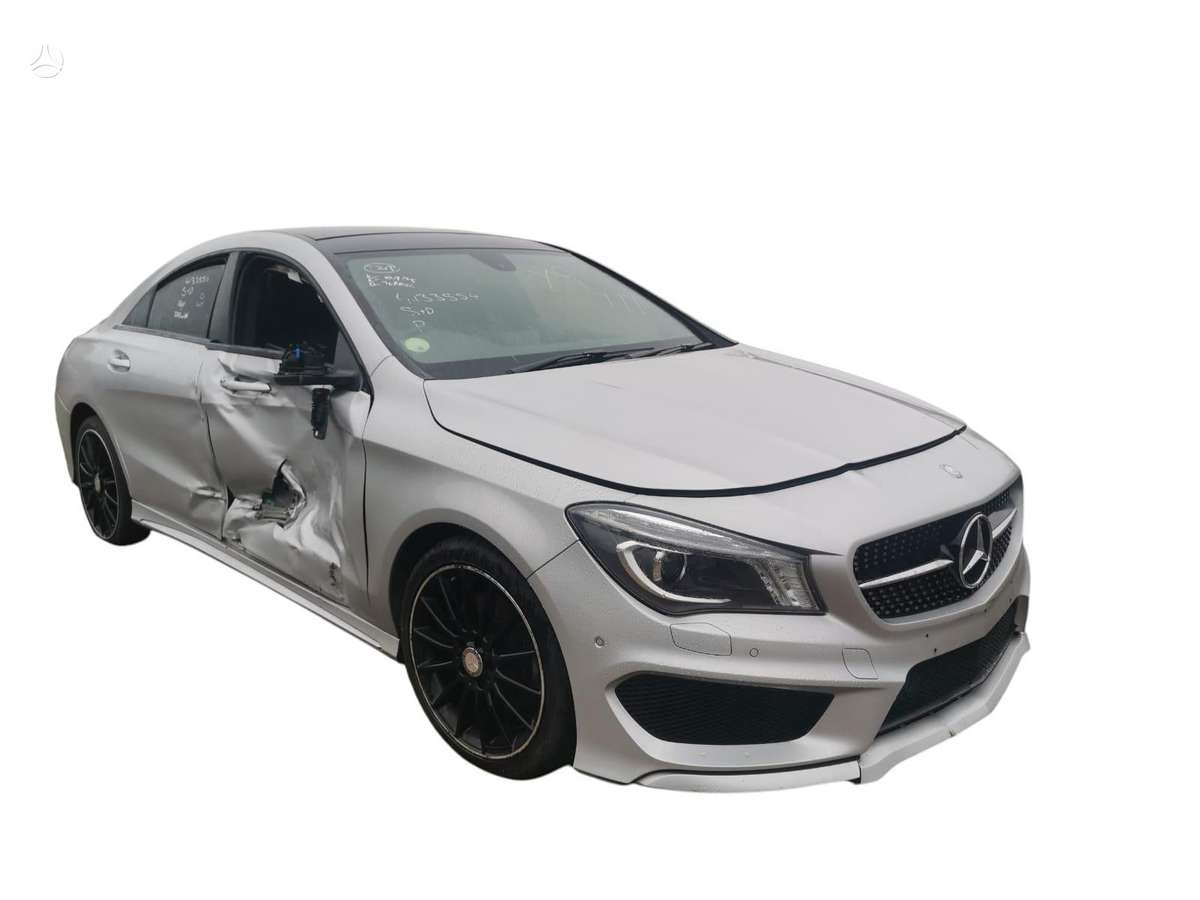 Mercedes-Benz CLA220 rezerves daļās